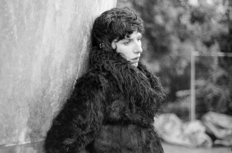 aldous harding_www.infinite-jest.it