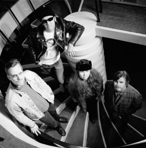 girl trouble_www.infinite-jest.it